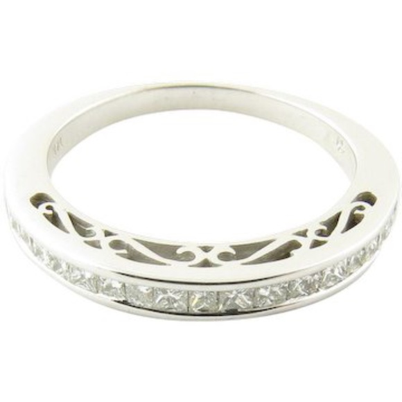 Vintage 14 Karat White Gold Princess Cut Diamond Wedding Band Size 6 #4310 - Picture 1 of 6